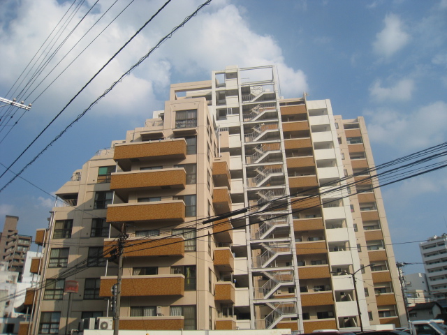 広島市中区土橋町のマンションの建物外観