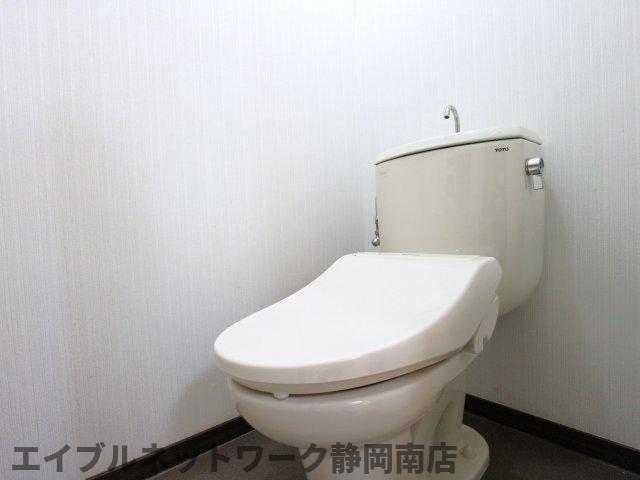 【静岡市駿河区小黒のアパートのトイレ】