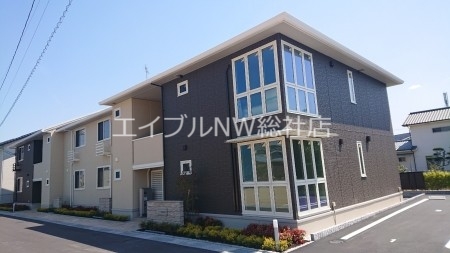 倉敷市東富井のアパートの建物外観