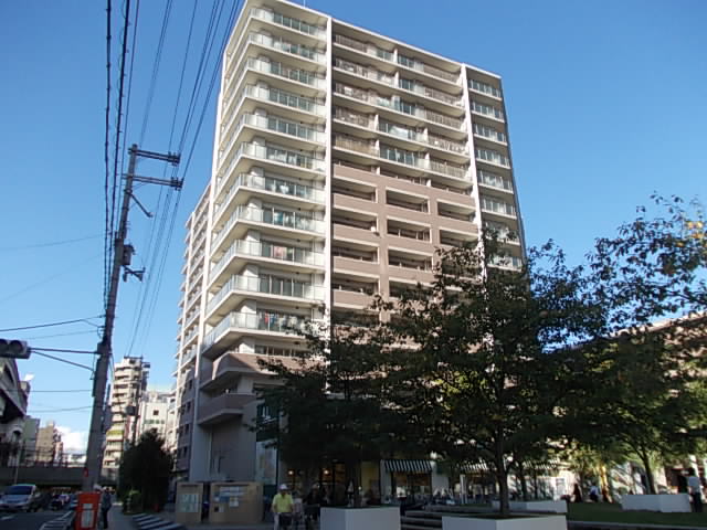 大阪市天王寺区筆ケ崎町のマンションの建物外観