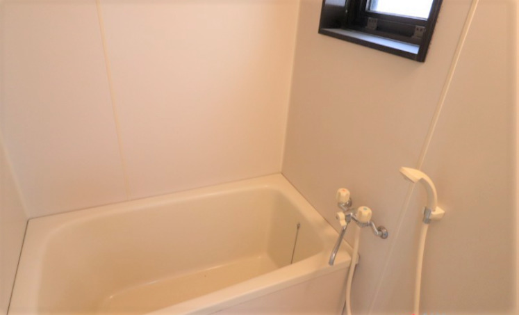 バス・シャワールーム　お風呂で日々の疲れを落としましょう