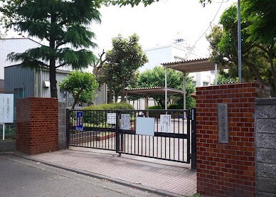 【エターナル・サンライズの小学校】