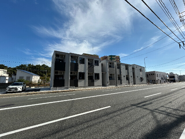 【福岡市東区和白のアパートの建物外観】