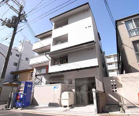 【京都市上京区笹屋４丁目のマンションの建物外観】