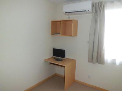 その他　エアコン・棚・テレビ・・・