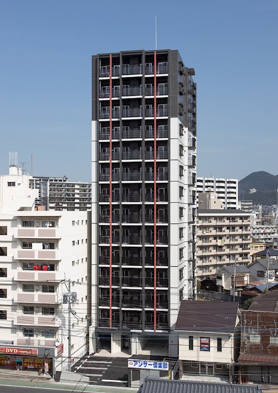 【北九州市小倉北区片野のマンションの建物外観】