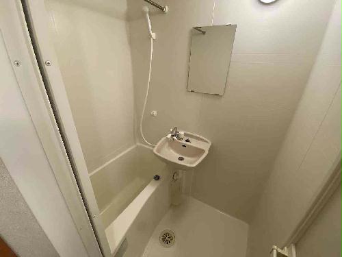 バス・シャワールーム　設備・使用は号室により異なる為、現況を優先いたします。