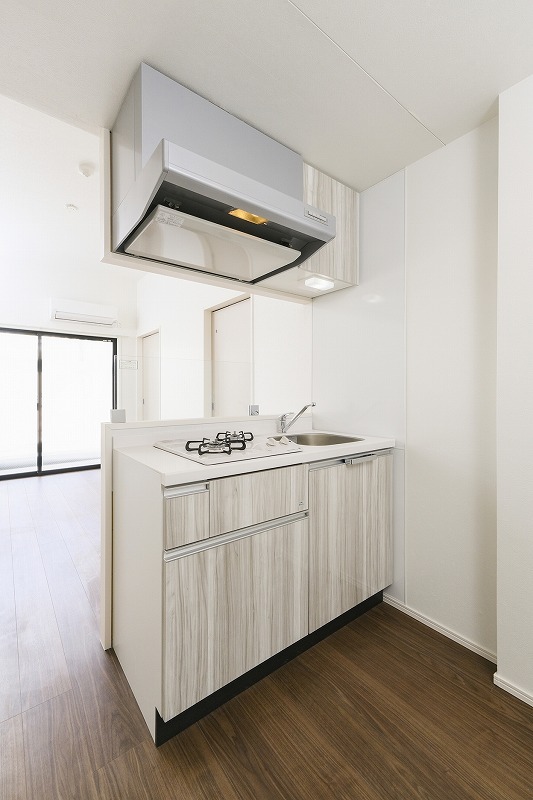 キッチン　コンパクトなキッチンで掃除もラクラク