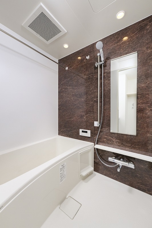 バス・シャワールーム　お風呂で日々の疲れを落としましょう