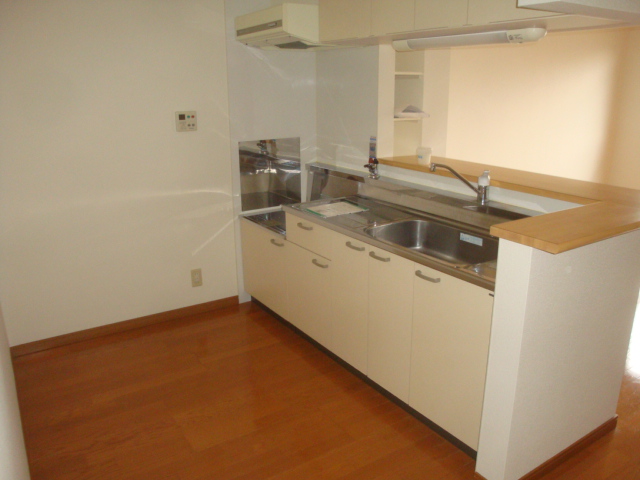 キッチン　参考、同建物・反転間取りの号室