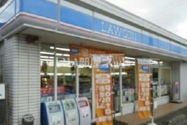 コンビニ　ローソン 高知中久万店（コンビニ）まで1054m