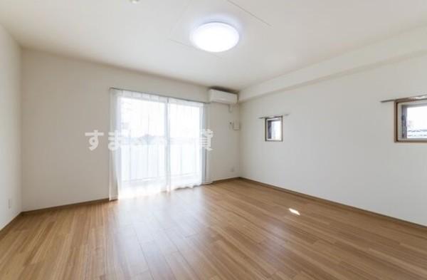 居室・リビング　同仕様　同施工会社　リビング