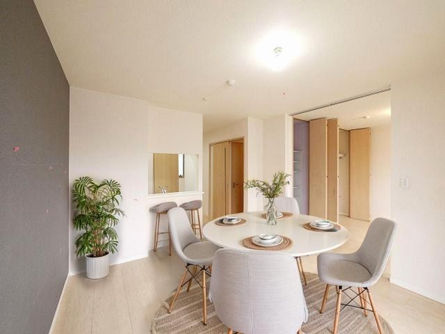 居室・リビング　CGで家具等を配置したもので家具等は含まれません