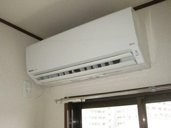 その他設備　エアコン２基