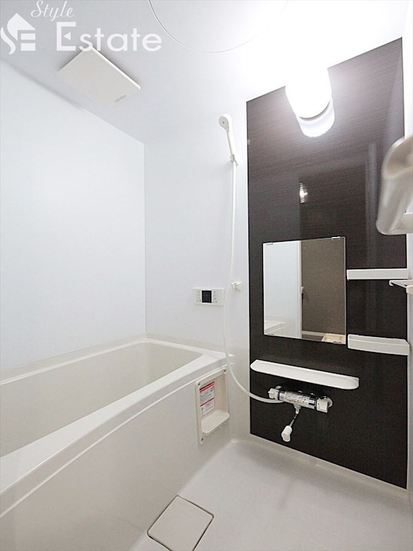 バス・シャワールーム　バスルーム