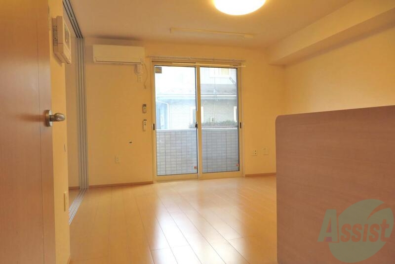 居室・リビング　１１．４帖のＬＤＫ、洋室２部屋のお部屋のご紹介です。