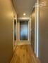 玄関　玄関全身鏡があります。