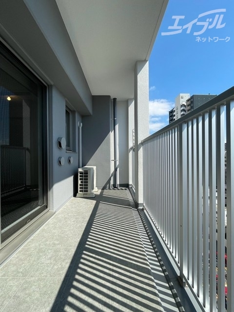 バルコニー　日当たり良好なバルコニーになります。