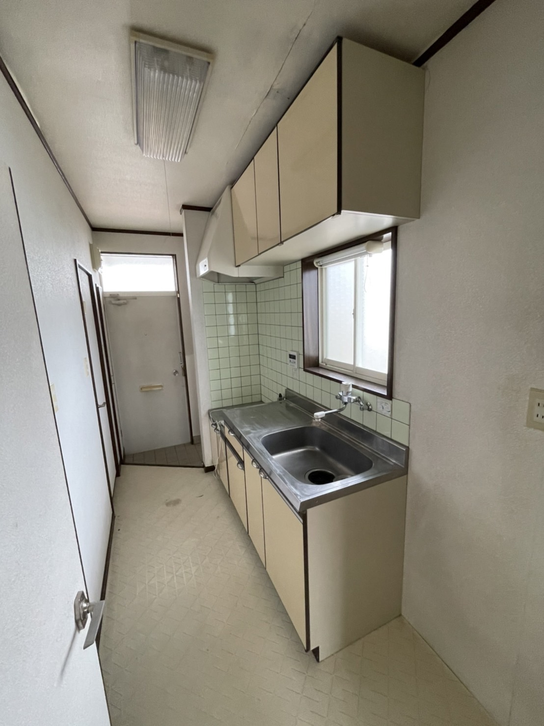 上信電鉄 東富岡駅 徒歩24分 2階建 築39年のキッチン写真