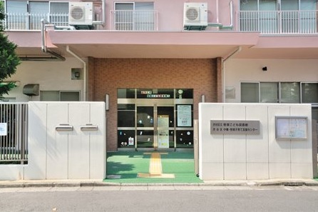 図書館　渋谷区立笹塚こども図書館（図書館）まで484m