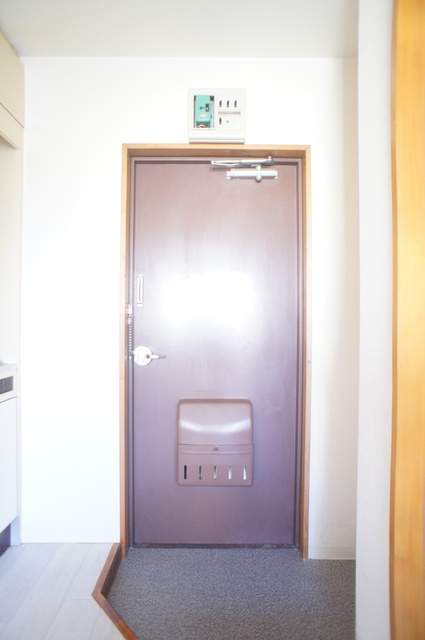 玄関　すっきりシンプルな玄関スペースです！