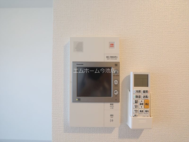 セキュリティ　TVモニター付インターホン