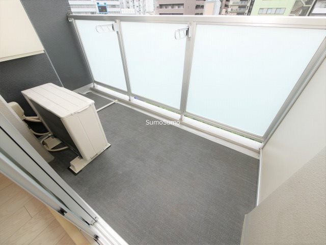 バルコニー　陽当たり良好なバルコニーです