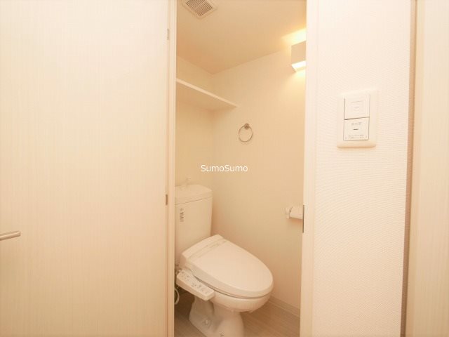 トイレ　清潔感のあるトイレです