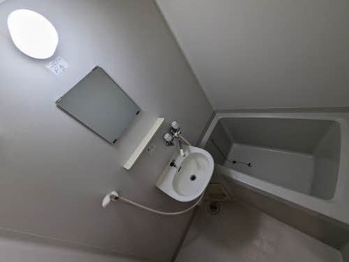 バス・シャワールーム　バスルーム