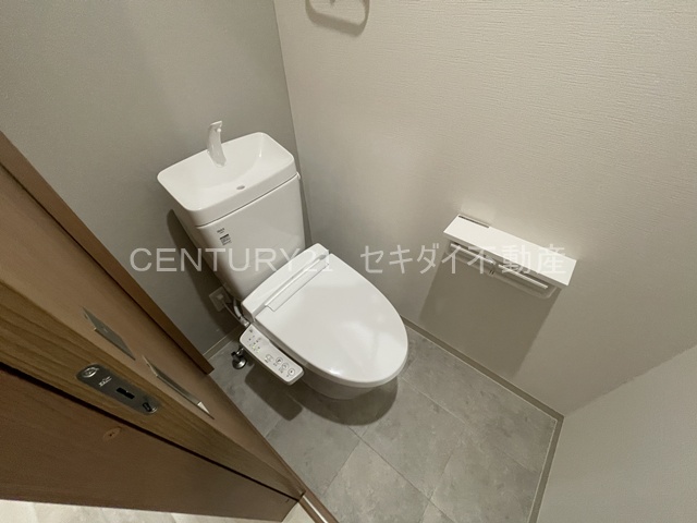 トイレ　温水洗浄暖房便座