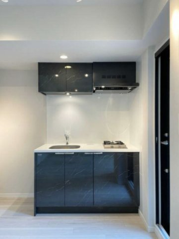 キッチン　別部屋参考写真になります