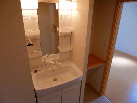 洗面設備　洗髪洗面化粧台