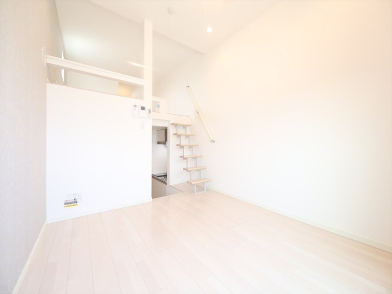 居室・リビング　洋室６.1帖　上段ロフト6.2帖（収納でも部屋でも使えます）