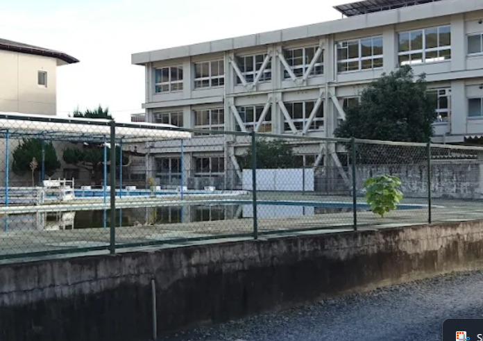 小学校　井原市立井原小学校（小学校）まで1748m