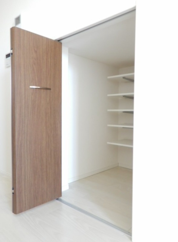 収納　図面と現状に相違がある場合には現状を優先