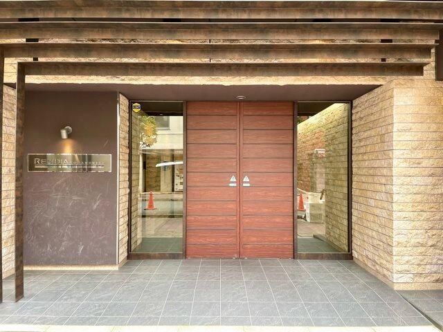 エントランス　建物の内部です