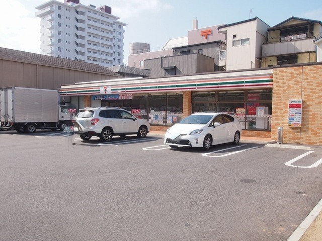 コンビニ　セブン－イレブン　名古屋瑞穂通５丁目店（コンビニ）まで350m