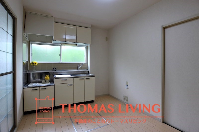 居室・リビング　実際の写真を準備中の為、同じ建物の別室写真です。参考下さい。