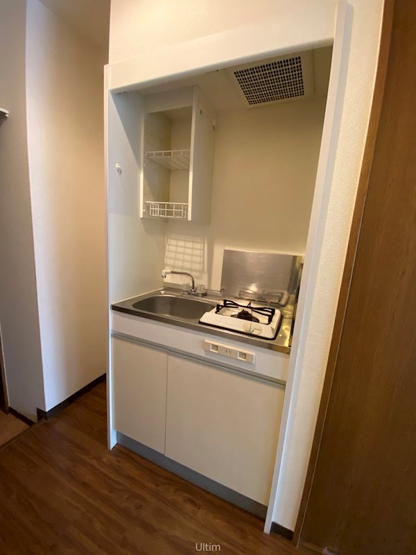 キッチン　※同タイプの他のお部屋です