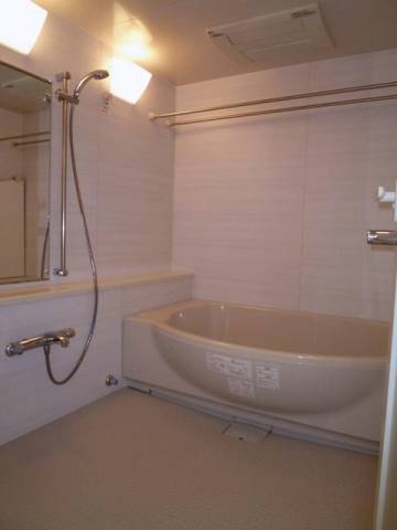バス・シャワールーム　浴室