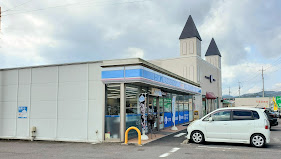 コンビニ　ローソン　雲南三刀屋町店（コンビニ）まで300m