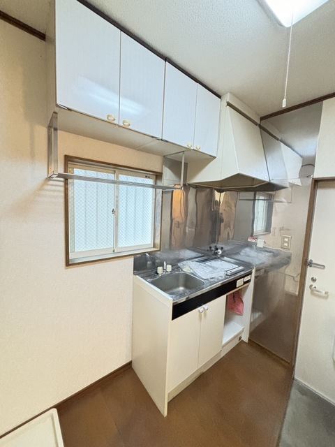 キッチン　別部屋参考写真です