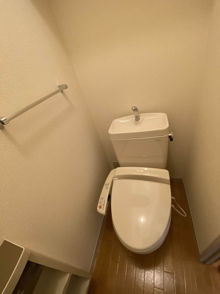 トイレ　トイレ