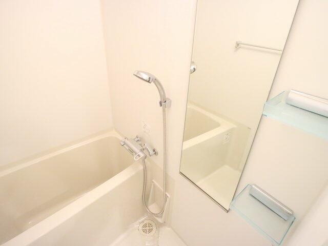 バス・シャワールーム　お風呂です