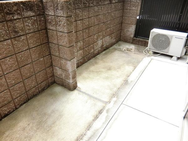 バルコニー　広い専用庭！