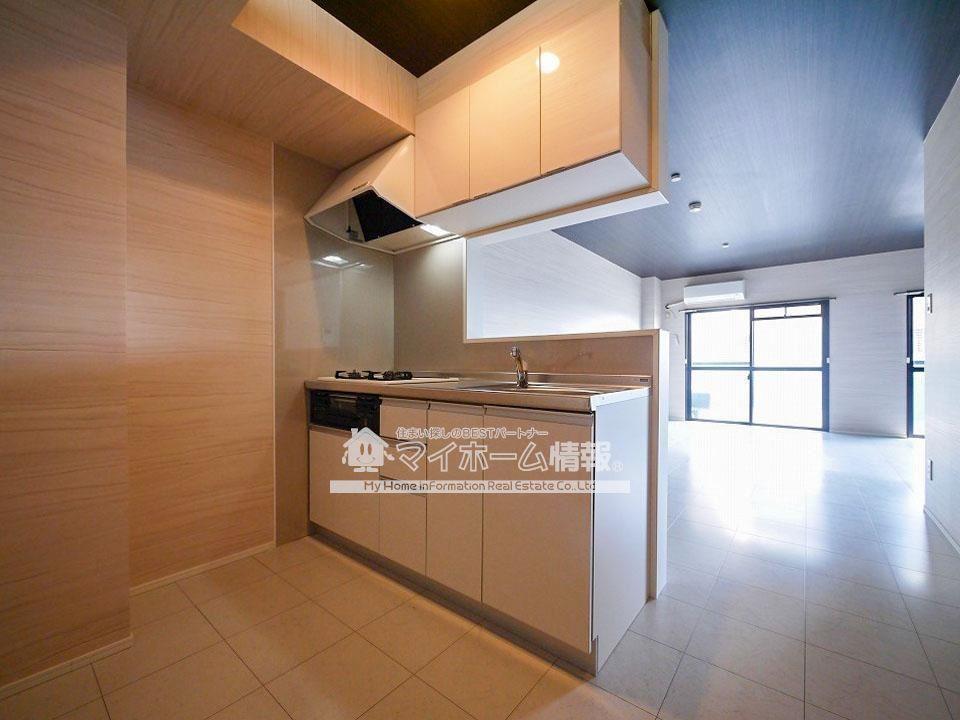 キッチン　システムキッチンで楽々お料理できます♪