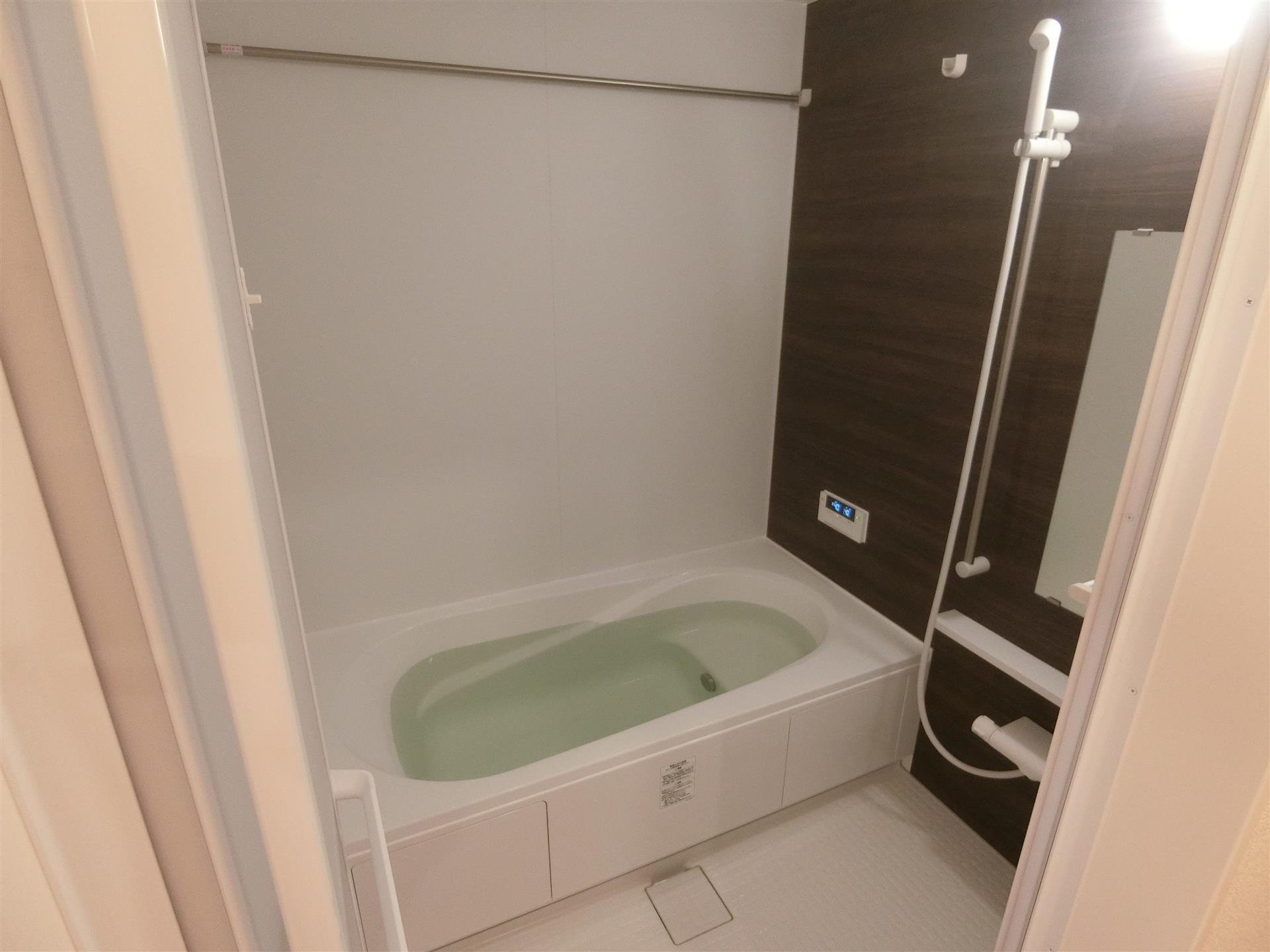バス・シャワールーム　バス