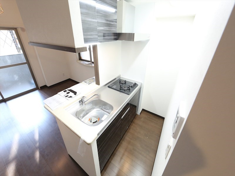 キッチン　システムキッチン（ガス2口コンロ付）カウンターキッチン