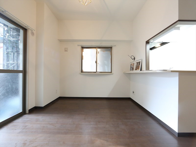 その他部屋・スペース　洋室11.2帖　カウンターキッチン　クローゼット付