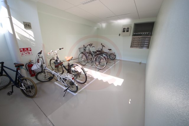 その他共有部分　清潔なエントランスです